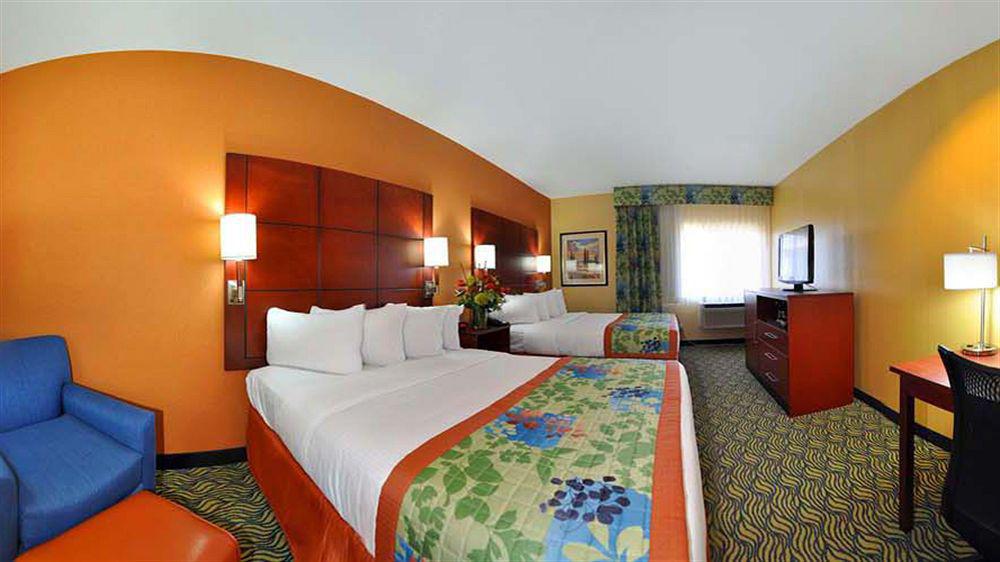 Best Western Plus Fresno Inn Exterior foto